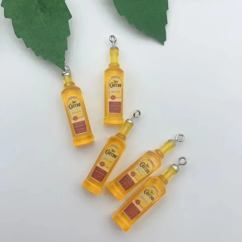 Lote de 10 Piezas de Dijes de  - Resin Art Bottle reseña y precio